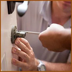 Interstate Locksmith Shop Norfolk, VA 757-447-6375 - 3-cheap-locksmith
